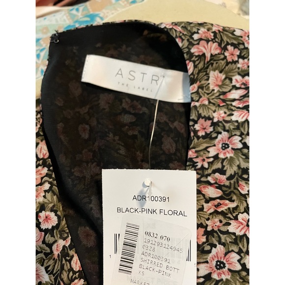 ASTR the Label Fiona Floral Dress 🌸 - Picture 8 of 8